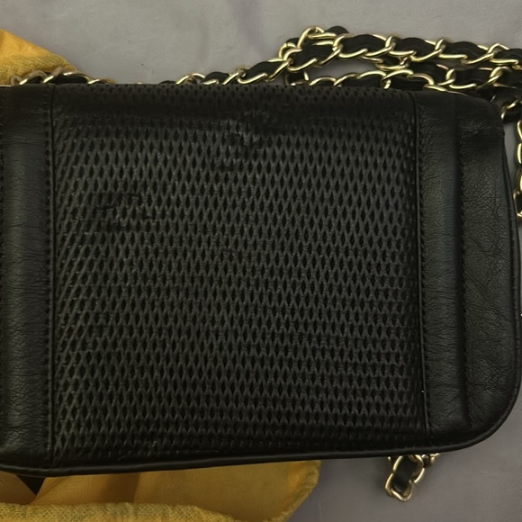 Crossbody shoulder strap Valentino bag.. used probably 2* - Picture 4 of 4